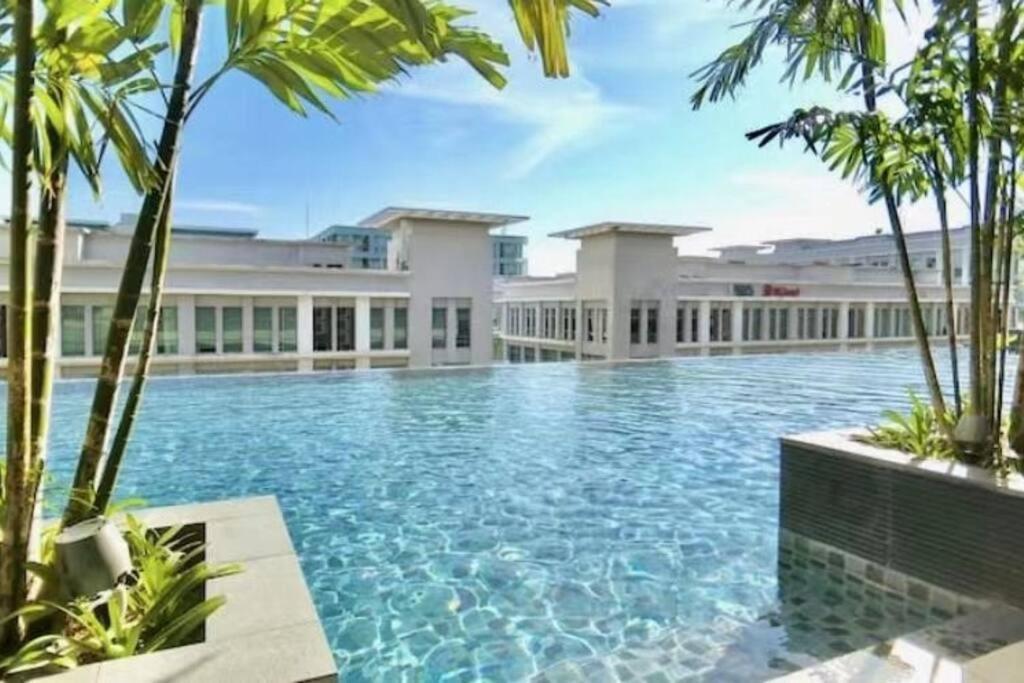 Seaview Sunrise Imago Loft D 3 Bedrooms Above Imago Shopping Mall Apartment Kota Kinabalu